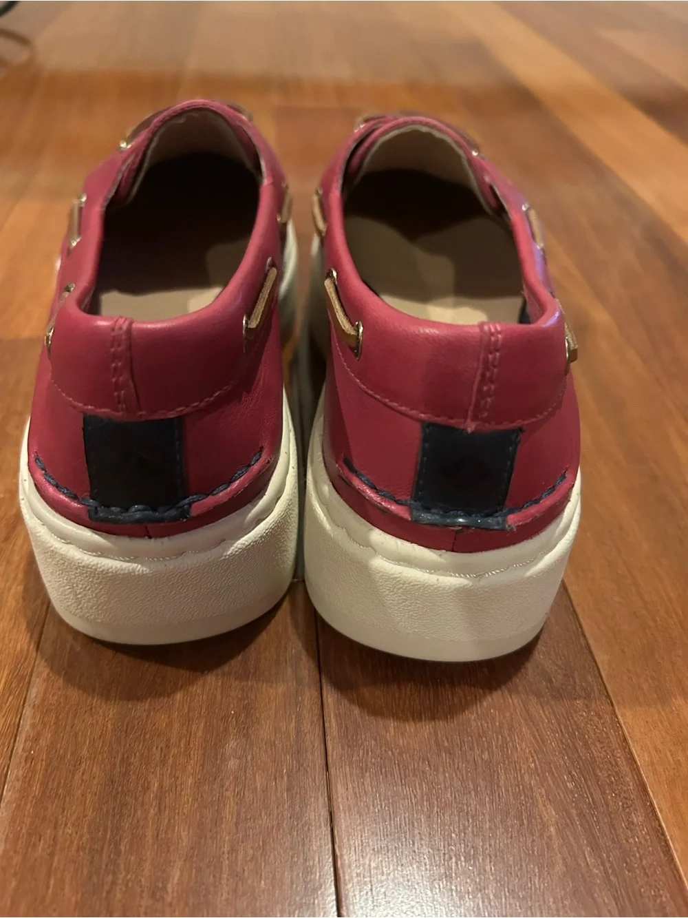 Sperry Women’s Raspberry Red Leather Boat Shoes size 8.5